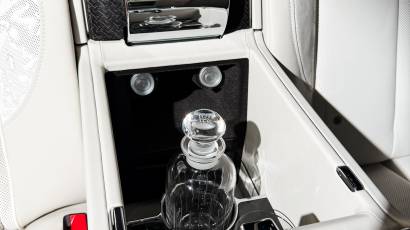 Rolls Royce Cullinan - Thahab Motors Luxury Car Dealership Dubai