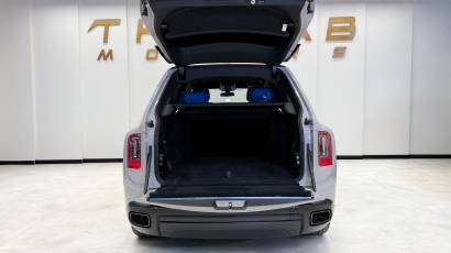 Rolls Royce Cullinan - Thahab Motors Luxury Car Dealership Dubai