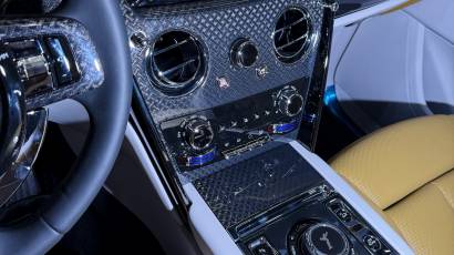 Rolls Royce Cullinan - Thahab Motors Luxury Car Dealership Dubai