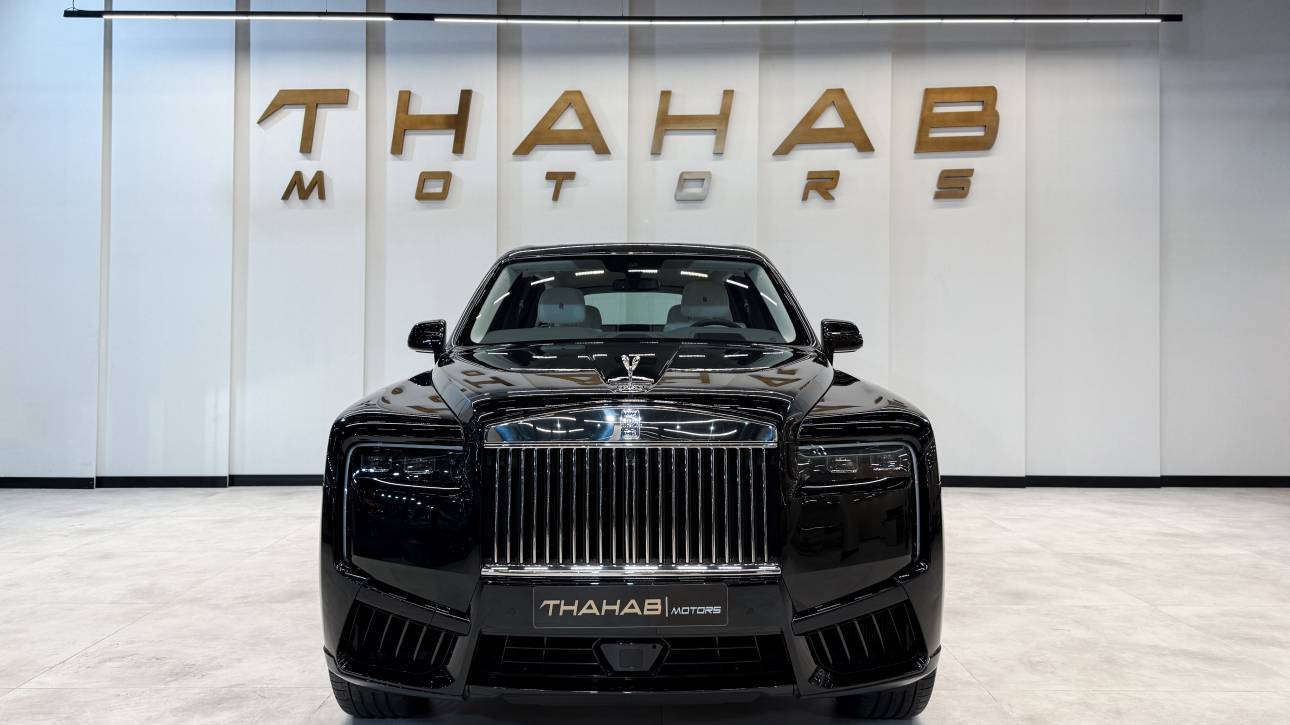 Rolls Royce Cullinan Silver Badge
