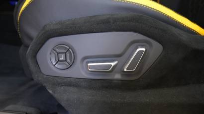 Lamborghini Urus - Thahab Motors Dubai Luxury Car Dealership