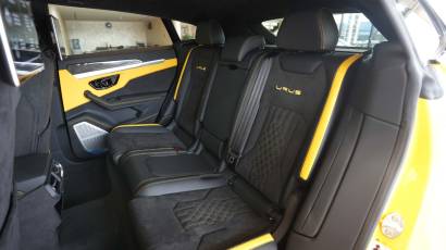 Lamborghini Urus - Thahab Motors Luxury Car Dealership DubaiRolls Royce Cullinan - Thahab Motors Luxury Car Dealership Dubai