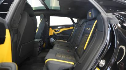 Lamborghini Urus - Thahab Motors Luxury Car Dealership DubaiRolls Royce Cullinan - Thahab Motors Luxury Car Dealership Dubai
