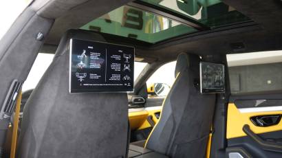 Lamborghini Urus - Thahab Motors Luxury Car Dealership DubaiRolls Royce Cullinan - Thahab Motors Luxury Car Dealership Dubai
