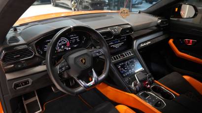 Lamborghini Urus - Thahab Motors Luxury Car Dealership DubaiRolls Royce Cullinan - Thahab Motors Luxury Car Dealership Dubai