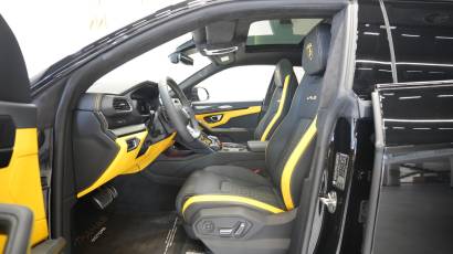 Lamborghini Urus - Thahab Motors Luxury Car Dealership DubaiRolls Royce Cullinan - Thahab Motors Luxury Car Dealership Dubai
