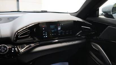 Ferrari Purosangue - Thahab Motors Luxury Car Dealership DubaiRolls Royce Cullinan - Thahab Motors Luxury Car Dealership Dubai