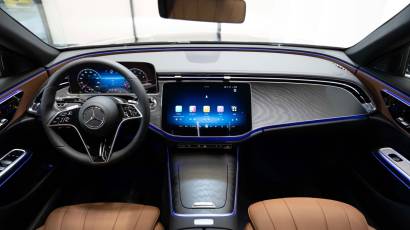 Mercedes-Benz E-Class E 200 - Thahab Motors Luxury Car Dealership - Dubai