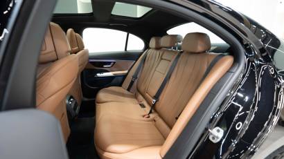 Mercedes-Benz E-Class E 200 - Thahab Motors Luxury Car Dealership - Dubai