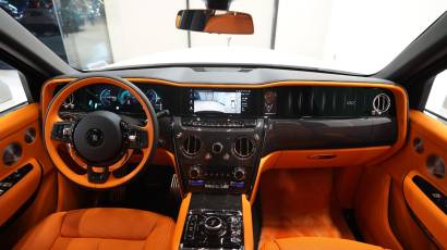Rolls-Royce Cullinan Black Badge- Thahab Motors Luxury Car Dealership DubaiRolls Royce Cullinan - Thahab Motors Luxury Car