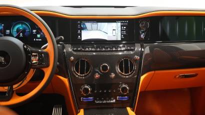 Rolls-Royce Cullinan Black Badge- Thahab Motors Luxury Car Dealership DubaiRolls Royce Cullinan - Thahab Motors Luxury Car
