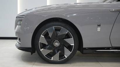 Rolls-Royce Spectre- Thahab Motors Luxury Car Dealership DubaiRolls Royce Cullinan - Thahab Motors Luxury Car