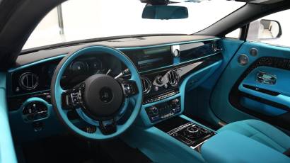 Rolls-Royce Spectre- Thahab Motors Luxury Car Dealership DubaiRolls Royce Cullinan - Thahab Motors Luxury Car