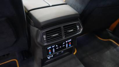 Lamborghini Urus - Thahab Motors Luxury Car Dealership - Dubai