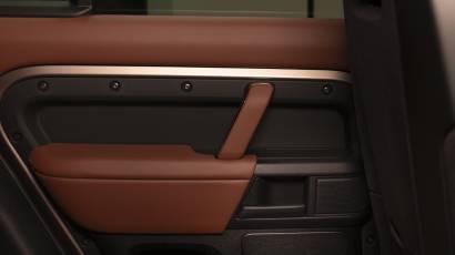 Land Rover Defender - 2025 - Thahab Motors Luxury Car Dealership Dubai