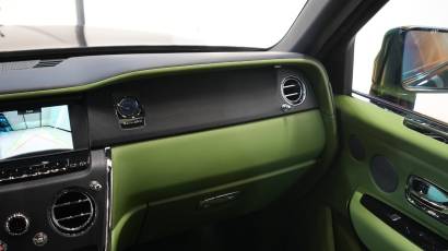 Rolls-Royce Cullinan Black Badge - 2023 - Thahab Motors Luxury Car Dealership Dubai