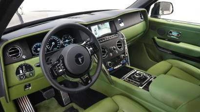 Rolls-Royce Cullinan Black Badge - 2023 - Thahab Motors Luxury Car Dealership Dubai