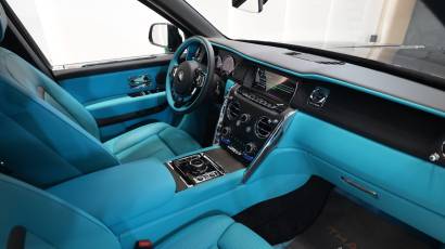 Rolls-Royce Cullinan Black Badge - 2023 - Thahab Motors Luxury Car Dealership Dubai