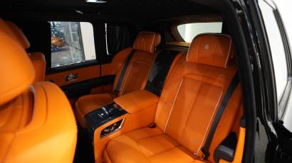 Rolls-Royce Cullinan Black Badge - 2025 - Thahab Motors Luxury Car Dealership Dubai