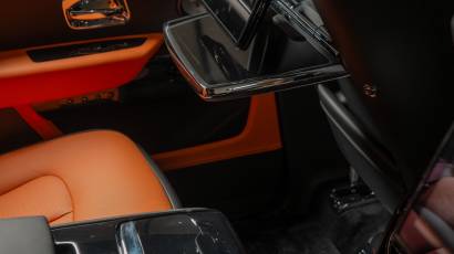 Rolls-Royce Cullinan Black Badge - 2025 - Thahab Motors Luxury Car Dealership Dubai
