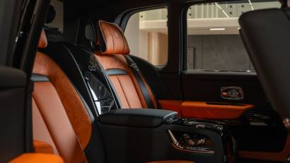Rolls-Royce Cullinan Black Badge - 2025 - Thahab Motors Luxury Car Dealership Dubai