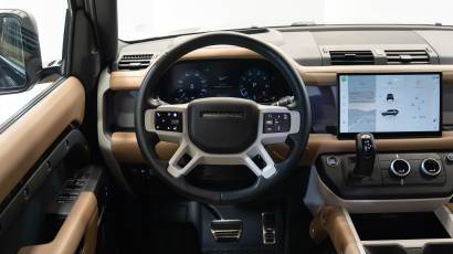 Land Rover Defender 110 X-Dynamic HSE - 25 -Thahab Motors Luxury Car Dealership Dubai