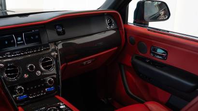 Rolls-Royce Cullinan - Black Badge - 2022 - Thahab Motors Luxury Car Dealership Dubai