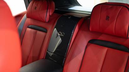 Rolls-Royce Cullinan - Black Badge - 2022 - Thahab Motors Luxury Car Dealership Dubai