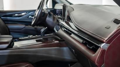 Cadillac Escalade Sport Platinum - GCC - 2021 - Thahab Motors Luxury Car Dealership Dubai