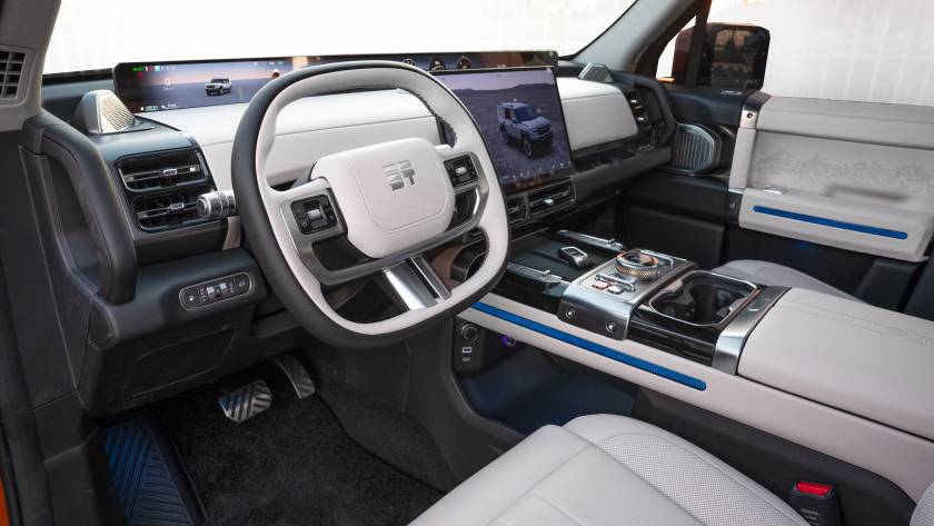 Jetour G700 Luxury - 2026 - Thahab Motors Luxury Car Dealership Dubai
