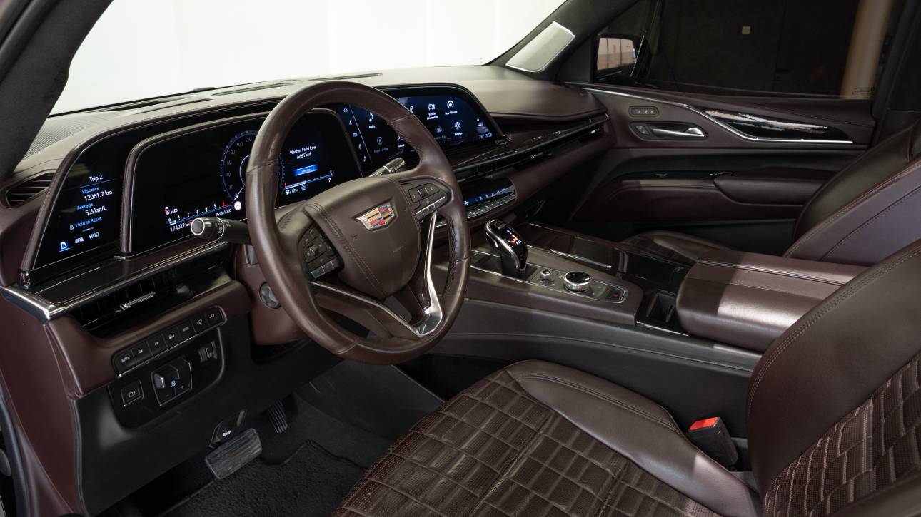 Cadillac Escalade Sport Platinum - GCC - 2021 - Thahab Motors Luxury Car Dealership