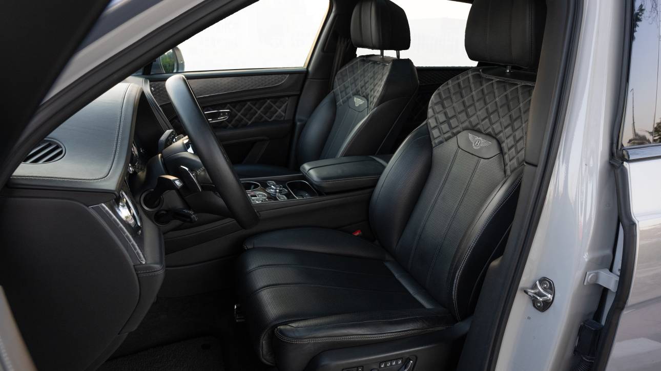Bentley Bentayga - 2021- European - Thahab Motors Luxury Car Dealership Dubai