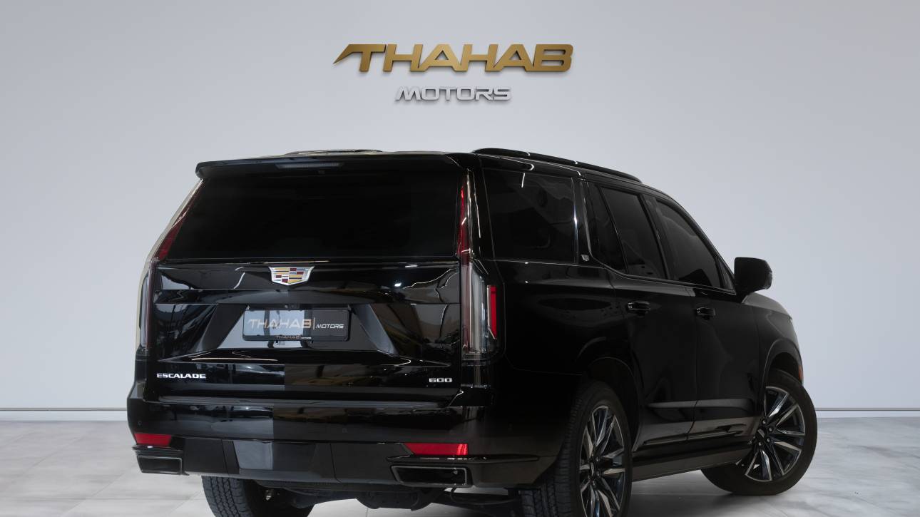 Cadillac Escalade Sport Platinum - GCC - 2021 - Thahab Motors Luxury Car Dealership
