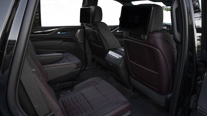 Cadillac Escalade Sport Platinum - GCC - 2024 - Thahab Motors Luxury Car Dealership Dub (10)