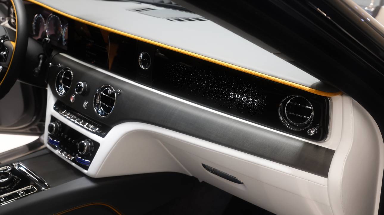 Rolls-Royce Ghost - 2024 - Thahab Motors Luxury Car Dealership Dubai