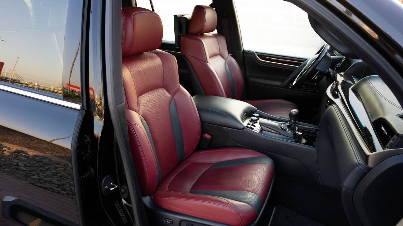 Lexus LX 570 Sport - 2019 - GCC - Thahab Motors Luxury Car Dealership Dubai