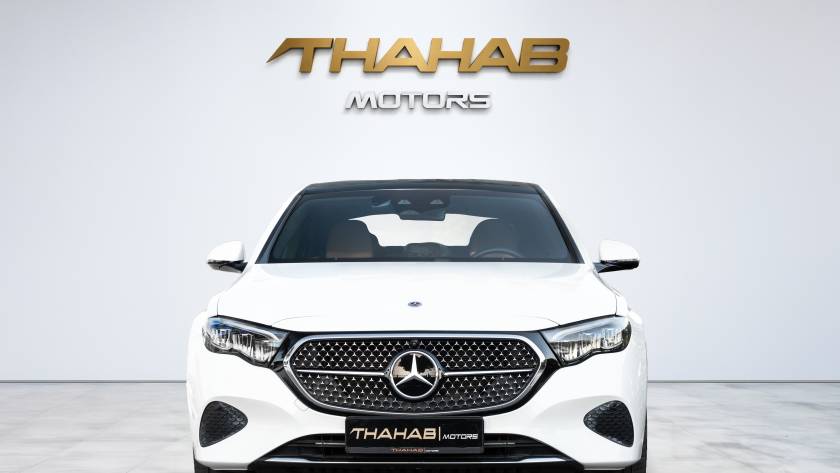 Mercedes-Benz E-Class E 200- 2023 - Thahab Motors Luxury Car Dealership Dubai (2)