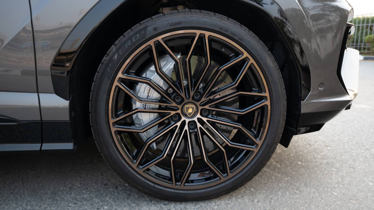 Lamborghini Urus SE - 2025 - Thahab Motors Luxury Car Dealership Dubai