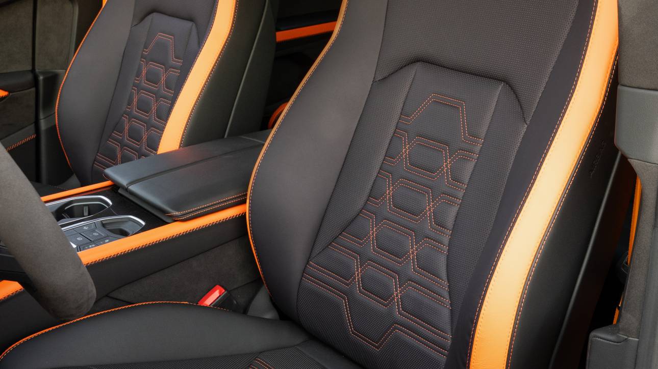 Lamborghini Urus SE - 2025 - Thahab Motors Luxury Car Dealership Dubai