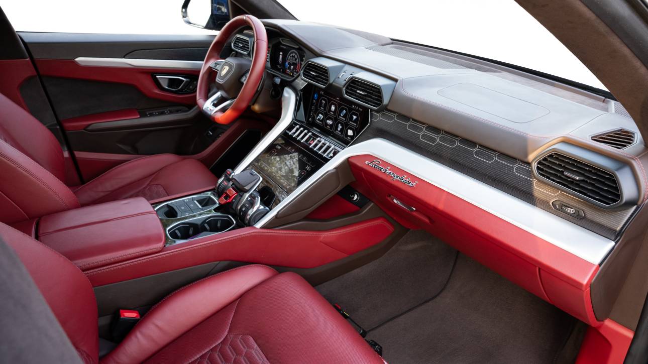 Lamborghini Urus Standard - 2020 - Thahab Motors Luxury Car Dealership Dubai
