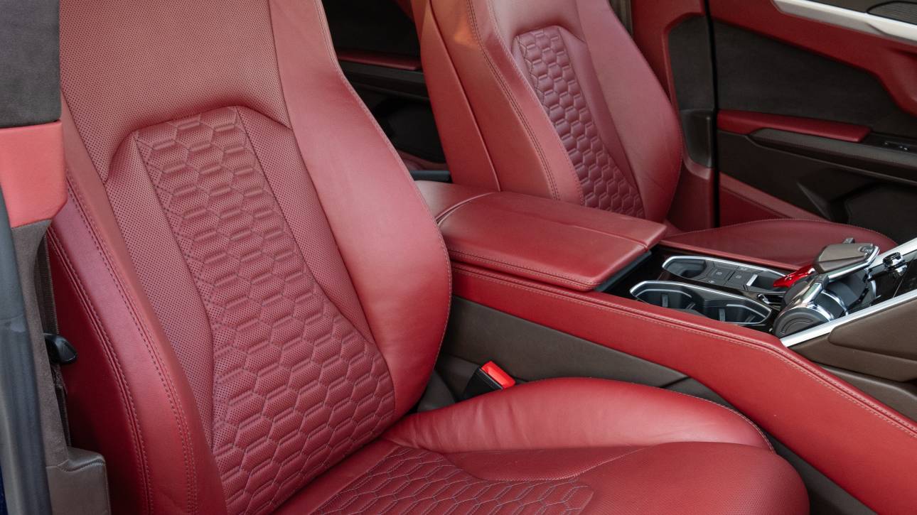 Lamborghini Urus Standard - 2020 - Thahab Motors Luxury Car Dealership Dubai