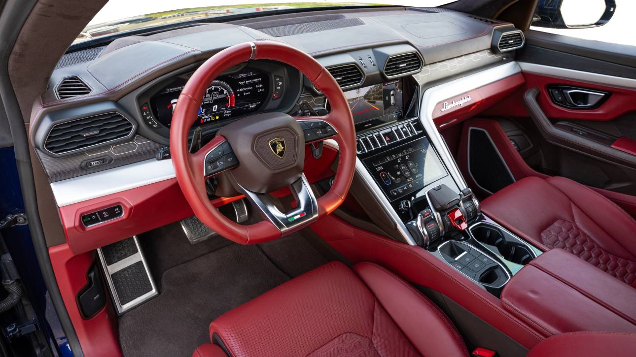 Lamborghini Urus Standard - 2020 - Thahab Motors Luxury Car Dealership Dubai