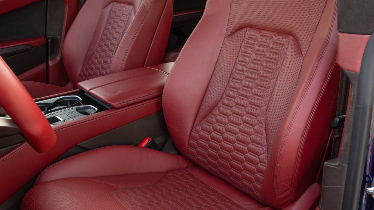 Lamborghini Urus Standard - 2020 - Thahab Motors Luxury Car Dealership Dubai