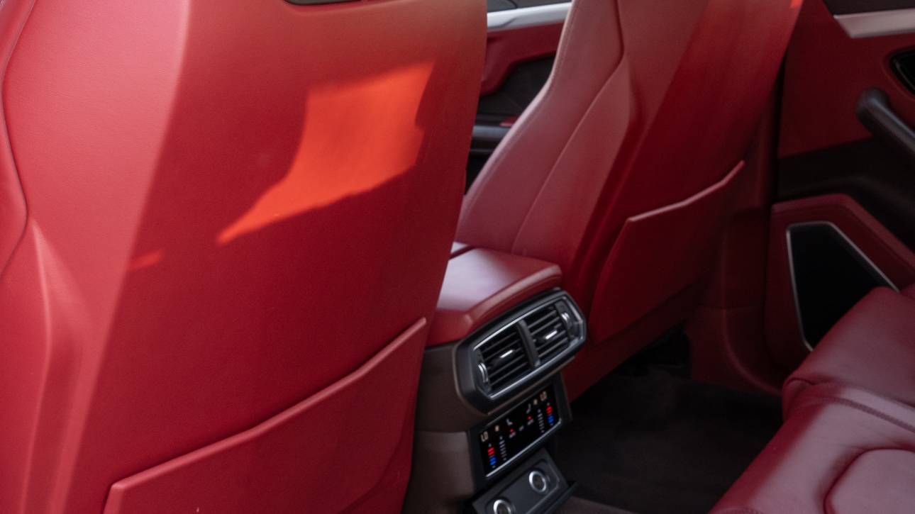 Lamborghini Urus Standard - 2020 - Thahab Motors Luxury Car Dealership Dubai