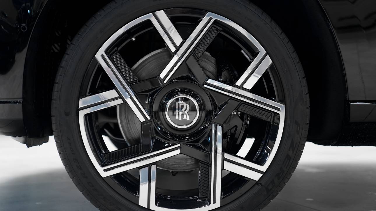 Rolls-Royce Cullinan - Black Badge - 2026 - Thahab Motors Luxury Car Dealership Dubai