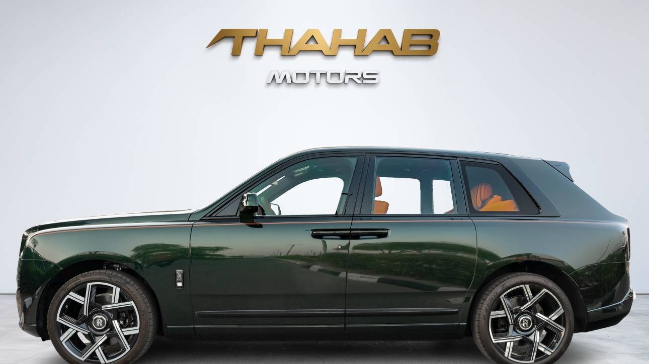 Rolls-Ryoce Cullinan Black Badge - 2026 - European - Thahab Motors Luxury Car Dealership Dubai (4)